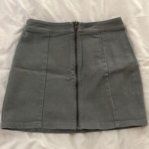 Vintage Forever21 olive green zip front skirt, size small